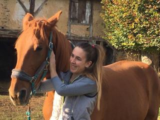 Vétérinaire Dentiste équin Charlotte Augiat 1