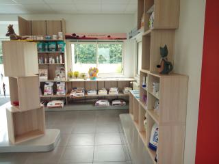 Vétérinaire Clin. Vétérinaire Ami.Vet Bourgbarré 24/24 7/7 1