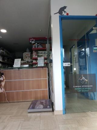 Vétérinaire Clinique vétérinaire Croix du Sud. Dr de la Chapelle et Dr Papin 2